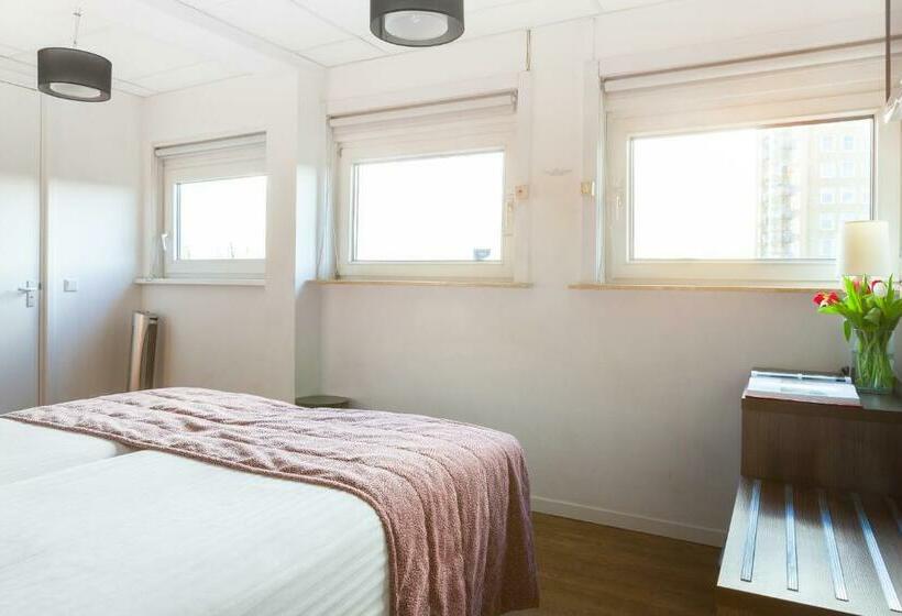 غرفة قياسية ثلاثية, Victorie