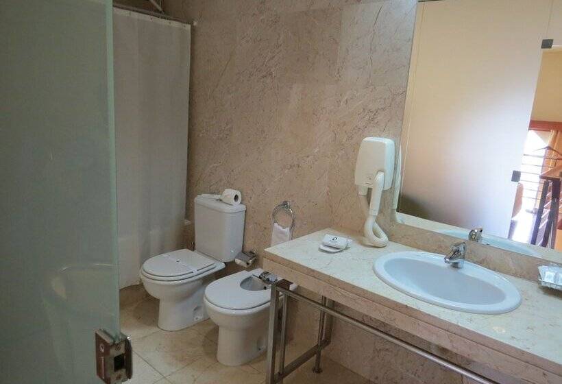 سوییت, Azoris Angra Garden - Plaza Hotel