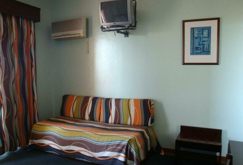Standard Triple Room, Residencial Horizonte