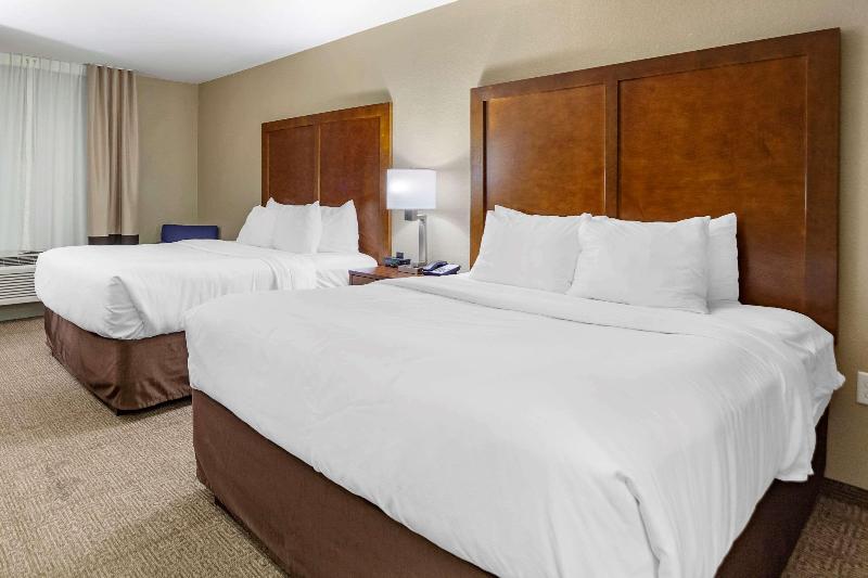 اتاق استاندارد با تخت بزرگ, Courtyard By Marriott San Juan Miramar