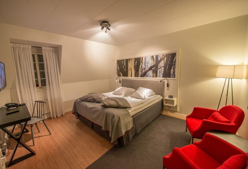 اتاق استاندارد, Rusthållargården