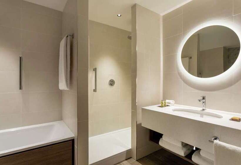 프리미엄 룸, Doubletree By Hilton Phuket Banthai Resort