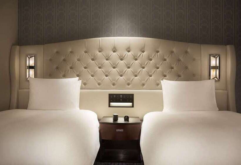 발코니가 있는 프리미엄 룸, Doubletree By Hilton Phuket Banthai Resort