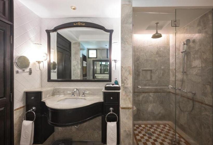 Номер Deluxe, Centara Grand Beach Resort & Villas Hua Hin