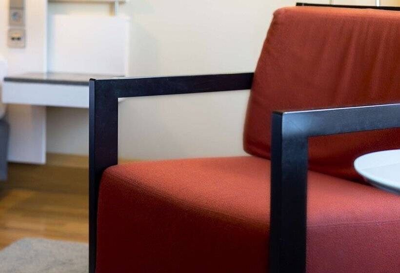 Номер Стандарт, Hilton Helsinki Kalastajatorppa