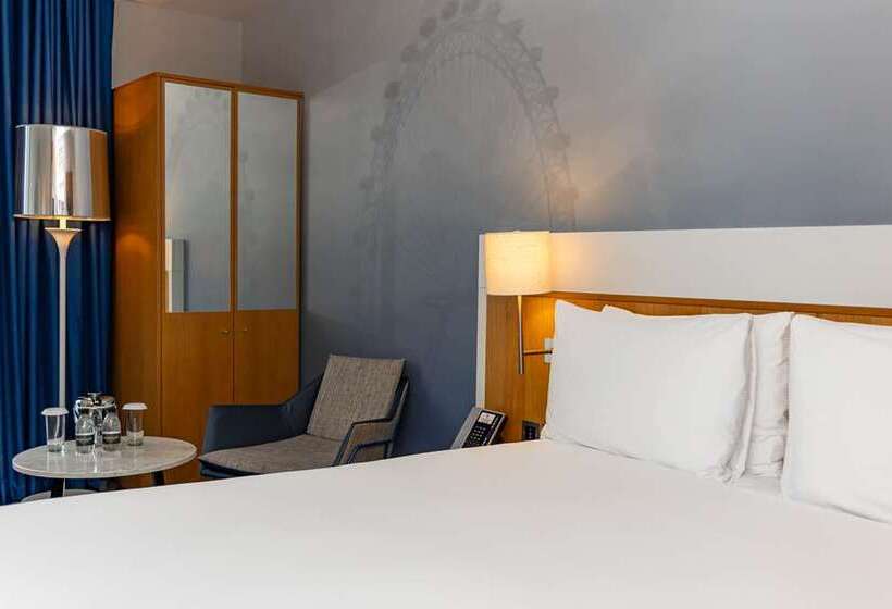 Номер Executive, Hilton Moscow Leningradskaya