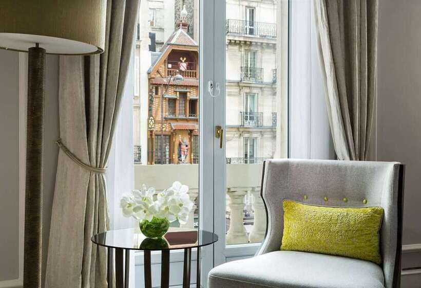 Номер Executive, Hilton Moscow Leningradskaya
