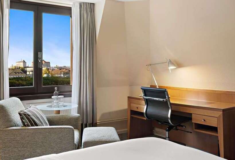 Номер Executive, Hilton Moscow Leningradskaya