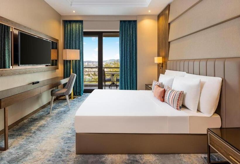 سوییت لوکس, Celik Palace Convention Center Thermal Spa