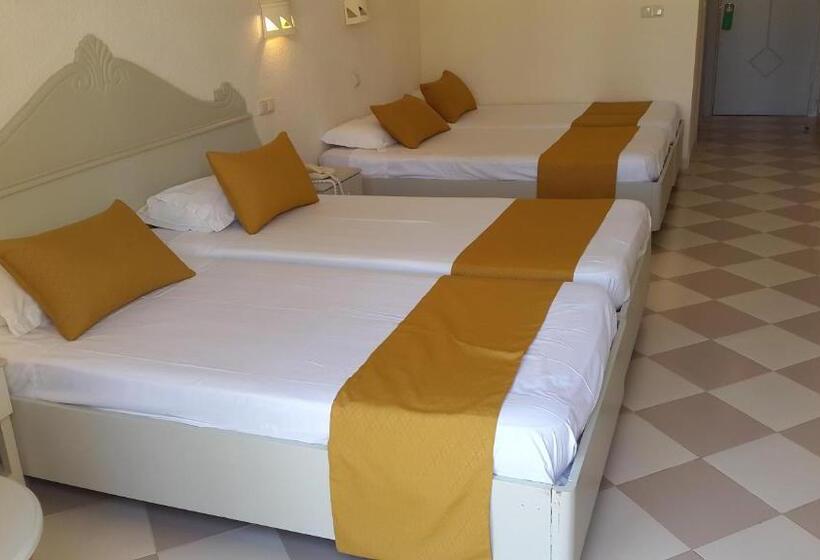Четырехместный Номер Стандарт, Zephir Hôtel & Spa