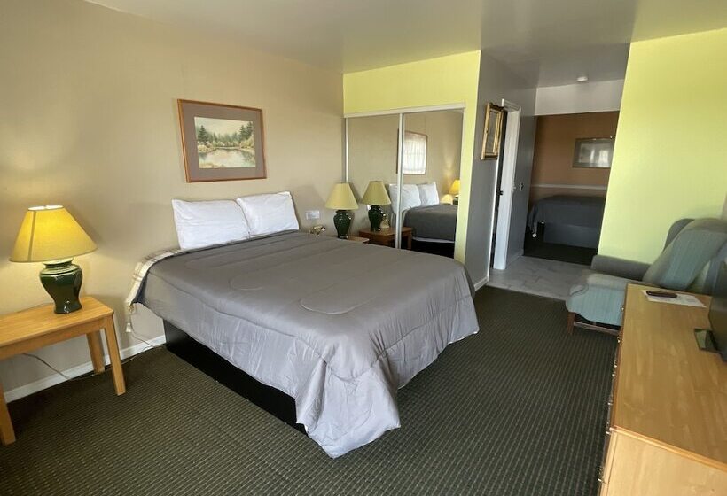 Номер Стандарт, First Heritage Inn Rantoul