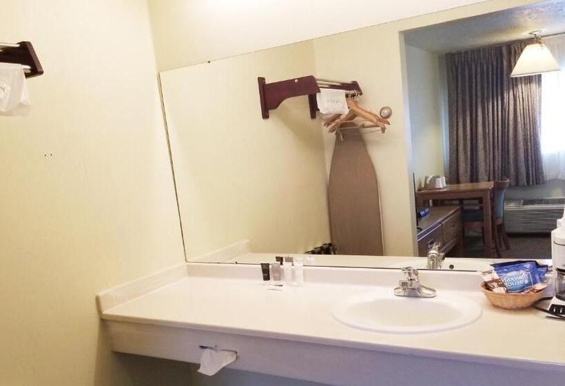 Номер Стандарт, Magnuson Hotel Ely