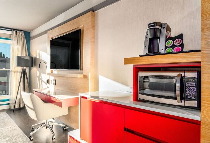 Номер Стандарт 2 Двуспальные Кровати, Century Park Hotel La