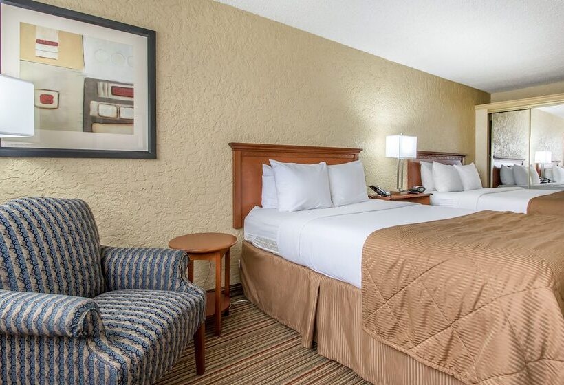 Номер Стандарт 2 Двуспальные Кровати, Clarion Hotel Broken Arrow   Tulsa