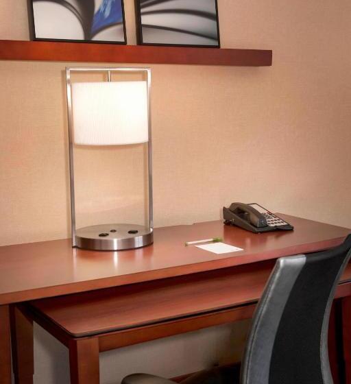 Номер Стандарт, Courtyard By Marriott Hartford Windsor Airport