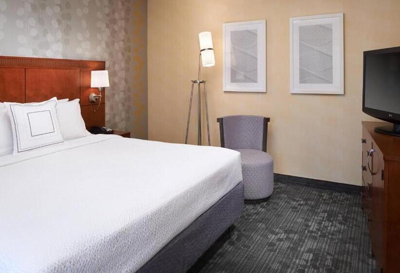 Люкс Кровать Кинг, Courtyard Chicago Deerfield