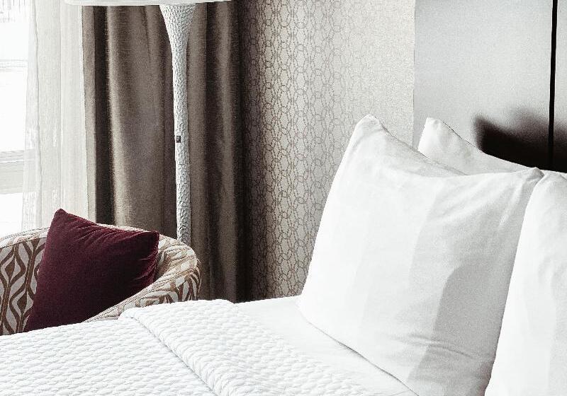 Suite King Size Seng, Crowne Plaza Chicago Sw   Burr Ridge, An Ihg