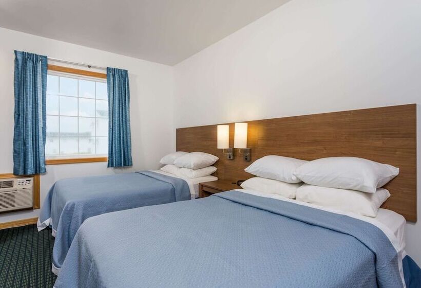 Номер Стандарт 2 Двуспальные Кровати, Days Inn By Wyndham Kill Devil Hills Oceanfront  Wilbur