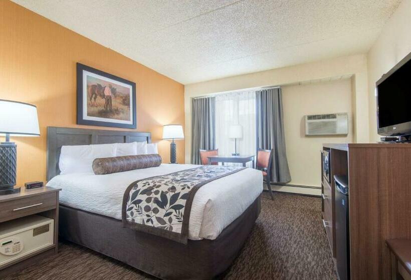 מיטת קינג בסוויטה, Days Inn & Suites By Wyndham Bozeman