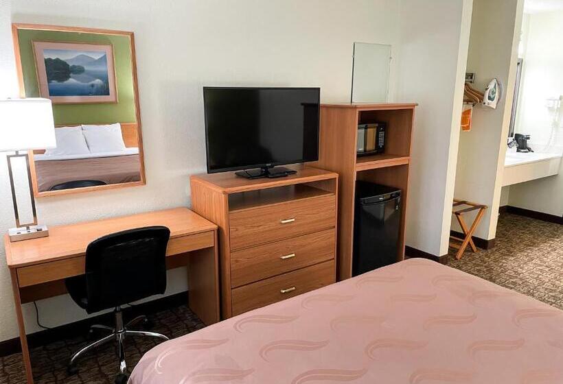 Номер Стандарт, Hudson Inn & Suites