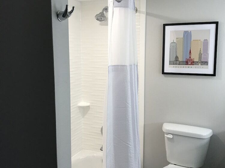 스탠다드 룸 더블 침대 2개, Clarion Pointe Okc Airport