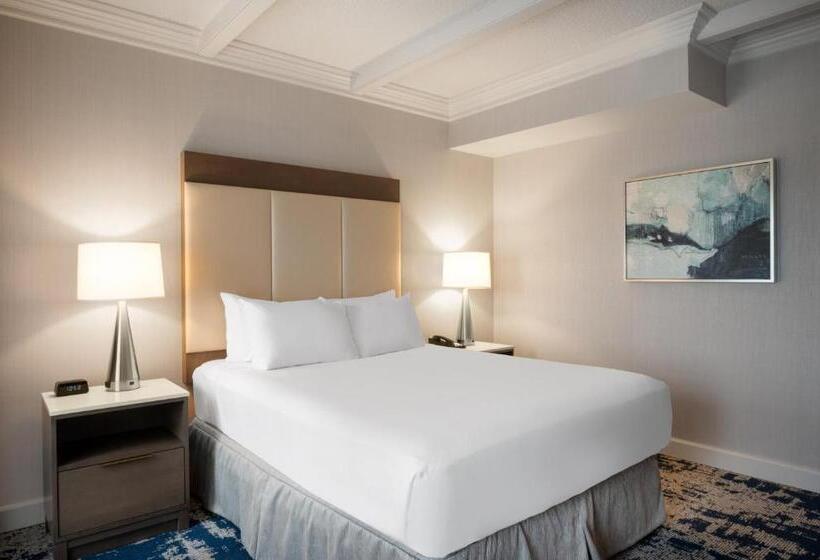 Полулюкс для Инвалидов, Crowne Plaza Albany  The Desmond