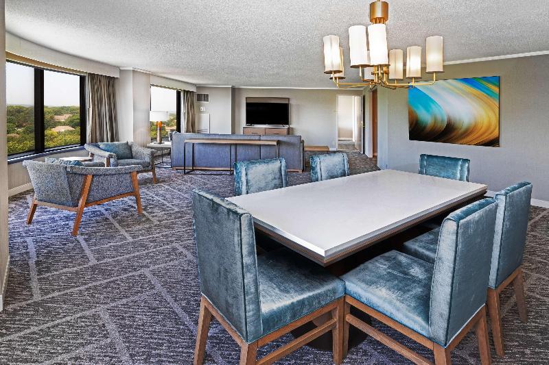 Люкс Кровать Кинг, Doubletree By Hilton Tulsa   Warren Place