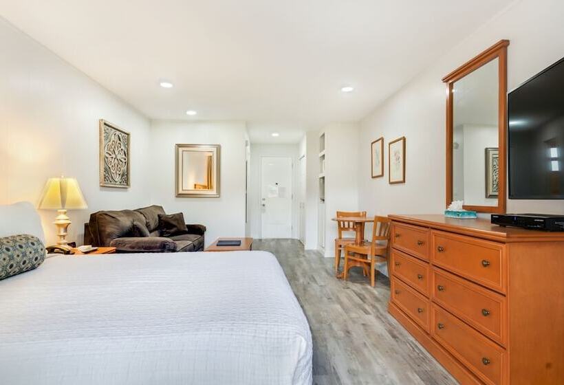 Студия Стандарт, East Hampton House Resort