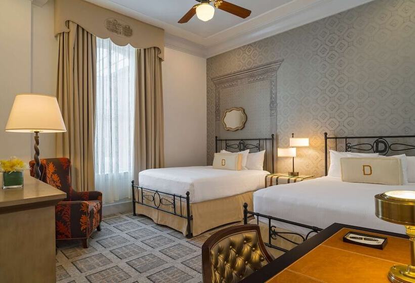 스탠다드 룸 더블 침대 2개, The Driskill