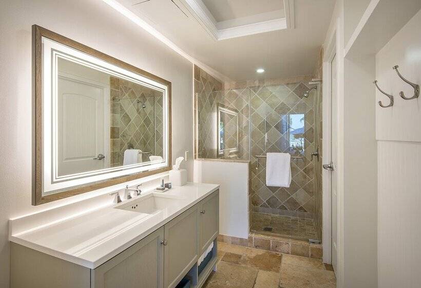 חדר משפחתי, Hawks Cay Resort