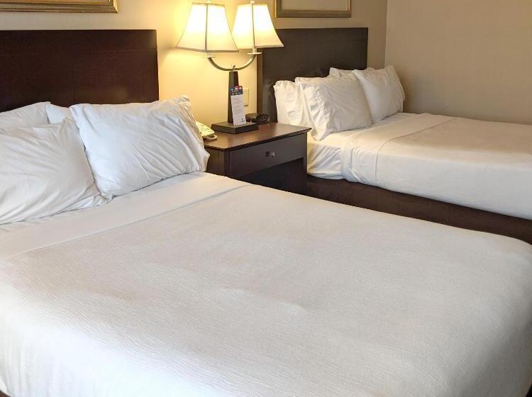 Номер Стандарт 2 Двуспальные Кровати, Clarion Inn Elmira Horseheads
