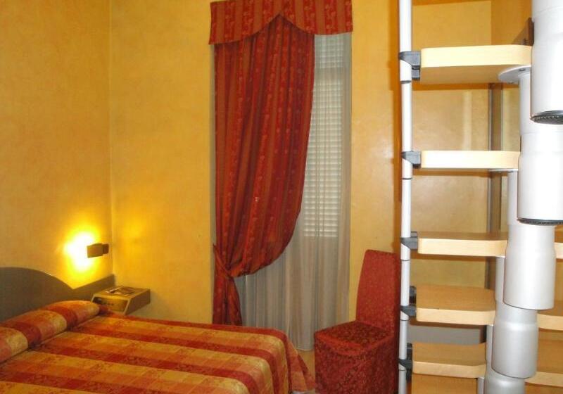 Стандартный Номер Кровать Кинг, Quality Inn University