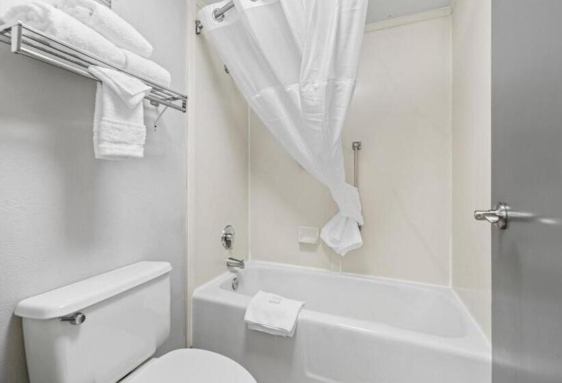 Стандартный Номер Кровать Кинг, Red Lion Inn & Suites Deschutes River   Bend