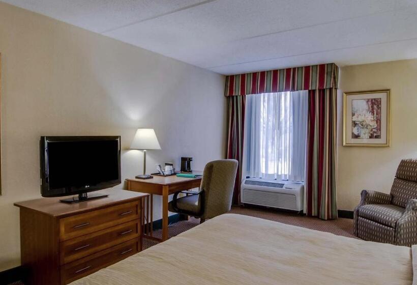 带大床的标准间, Quality Hotel And Conference Center