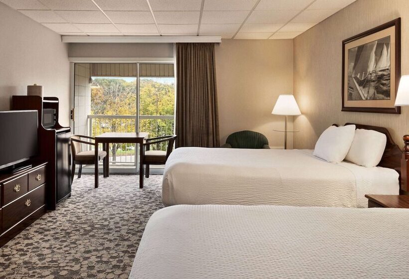 스탠다드 룸 더블 침대 2개, Ramada Plaza By Wyndham Portland