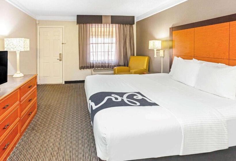 キングサイズベッドのスタンダードルーム, La Quinta Inn By Wyndham Wichita Falls