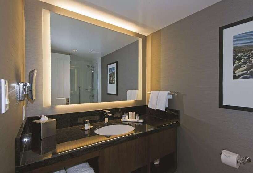 חדר סטנדרט עם מיטת קינג, Mdr Marina del Rey, a Doubletree by Hilton