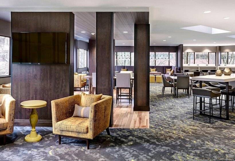 Номер Клуб, Portland Marriott Downtown Waterfront
