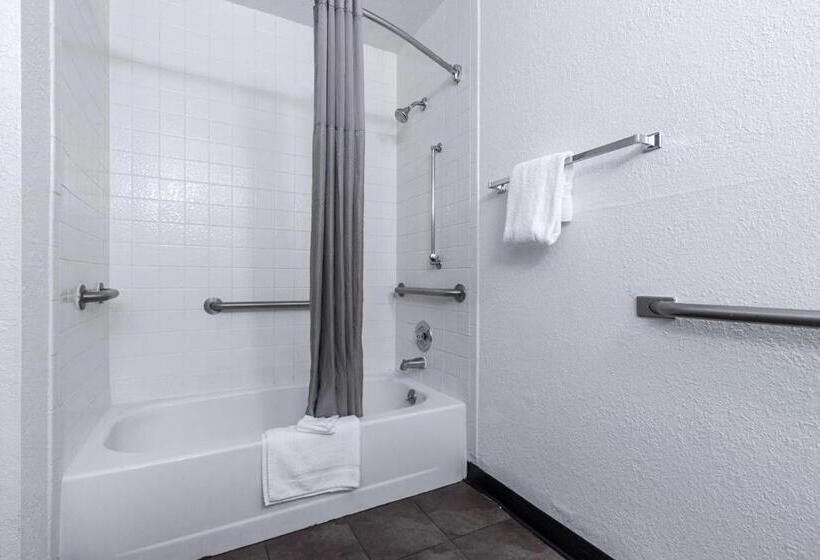 Номер Стандарт Адаптированный для Инвалидов, Motel 6norcross, Ga  Atlanta Northeast