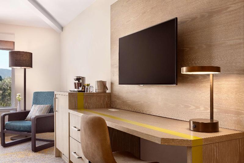 Стандартный Номер Кровать Кинг, Doubletree By Hilton Campbell  Pruneyard Plaza