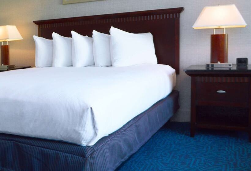 Standard-invahuone King-vuode, Doubletree By Hilton Newarkfremont