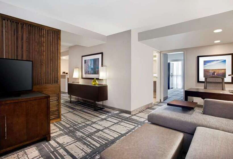 سوئیت پرزیدنت, Embassy Suites By Hilton New Orleans