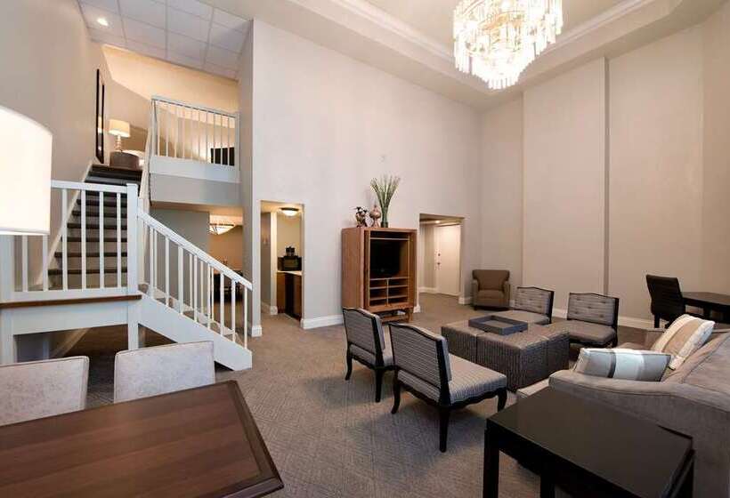 سوئیت پرزیدنت, Embassy Suites By Hilton New Orleans
