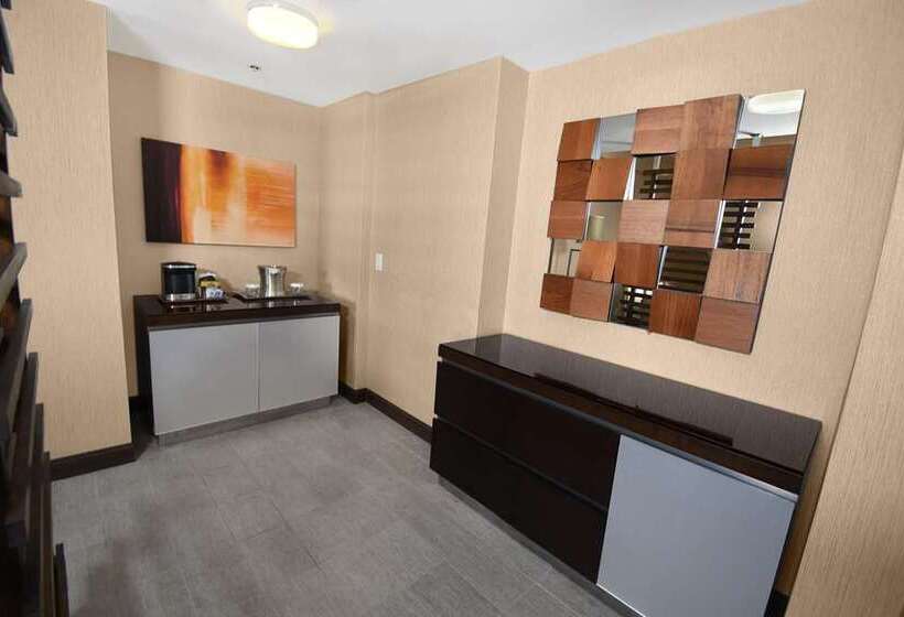 Suite, Hilton Oakland Airport