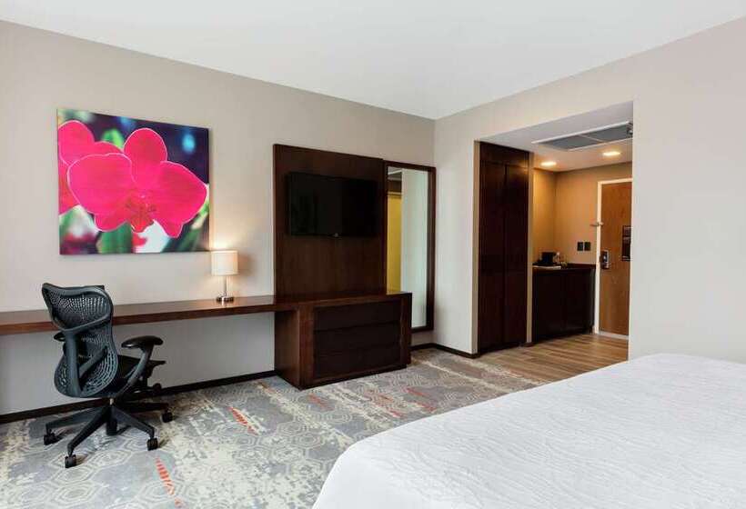 Quarto Standard Cama King, Hilton Oakland Airport