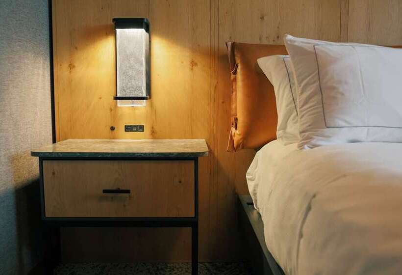 Номер Премиум, Hilton Waikiki Beach Resort & Spa
