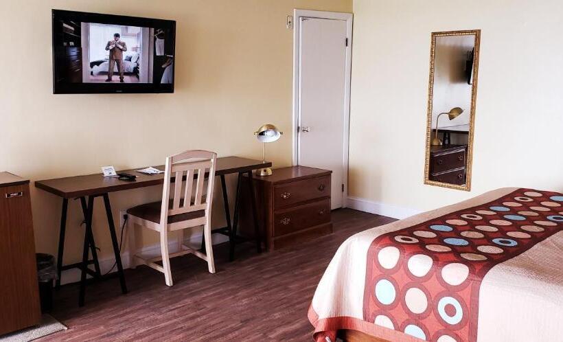 Номер Deluxe Кровать Кинг, Pilgrim Sands  On Long Beach