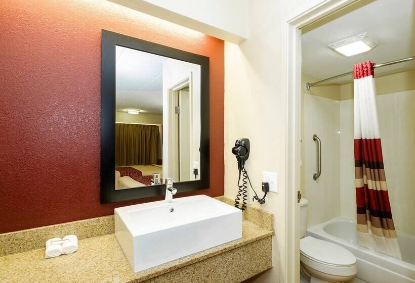 Номер Deluxe, Red Roof Inn Columbus West  Hilliard