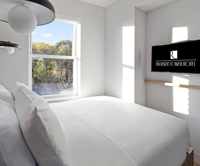 스탠다드 룸 호수 전망, Riverside Tower Hotel