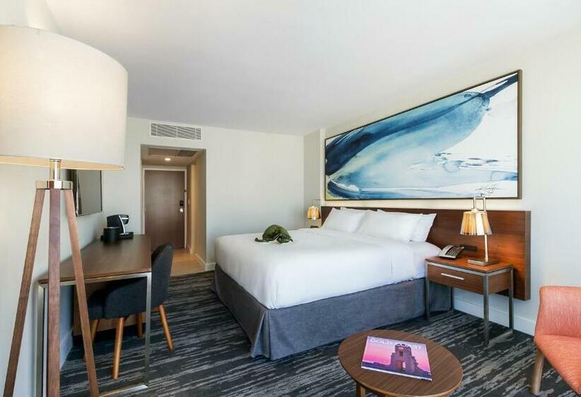 身障者適用キングサイズベッドルーム, B Ocean Resort Fort Lauderdale Beach